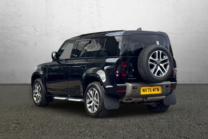 2026 (75) LAND ROVER DEFENDER 3.0 D250 X-Dynamic SE 110 5dr Auto