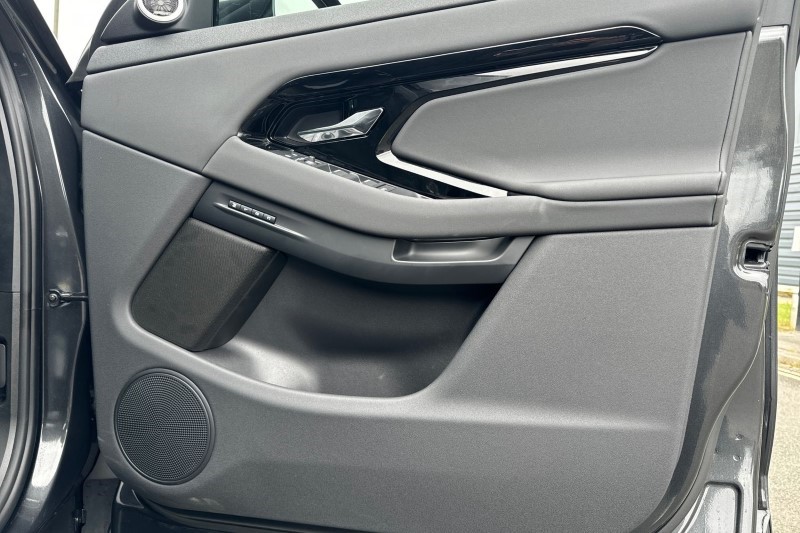 2024 (24) LAND ROVER RANGE ROVER EVOQUE 1.5 P300e Dynamic SE 5dr Auto 3485755