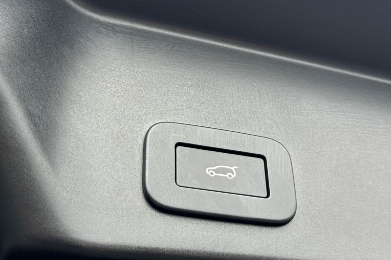 2024 (24) LAND ROVER RANGE ROVER EVOQUE 1.5 P300e Dynamic SE 5dr Auto 3485779