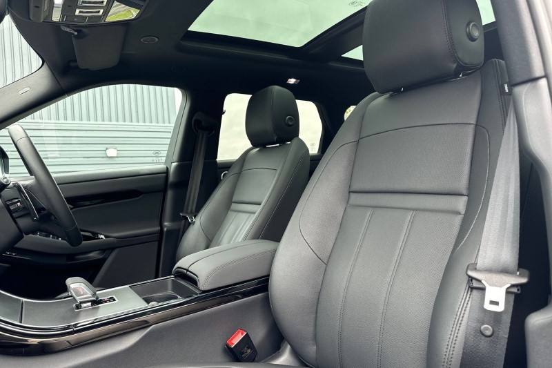 2024 (24) LAND ROVER RANGE ROVER EVOQUE 1.5 P300e Dynamic SE 5dr Auto 3485776