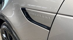2022 (22) LAND ROVER DISCOVERY 3.0 D300 R-Dynamic SE 5dr Auto 5341099