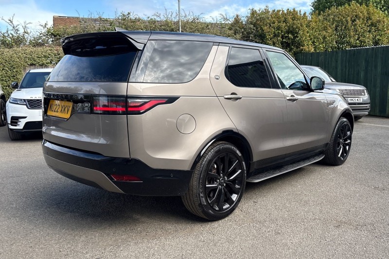 2022 (22) LAND ROVER DISCOVERY 3.0 D300 R-Dynamic SE 5dr Auto 5341130
