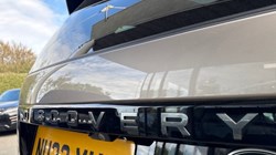 2022 (22) LAND ROVER DISCOVERY 3.0 D300 R-Dynamic SE 5dr Auto 5341127
