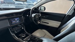 2017 (67) JAGUAR XF 2.0d [180] R-Sport 4dr Auto 3059751