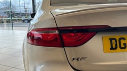 2017 (67) JAGUAR XF 2.0d [180] R-Sport 4dr Auto 3059758