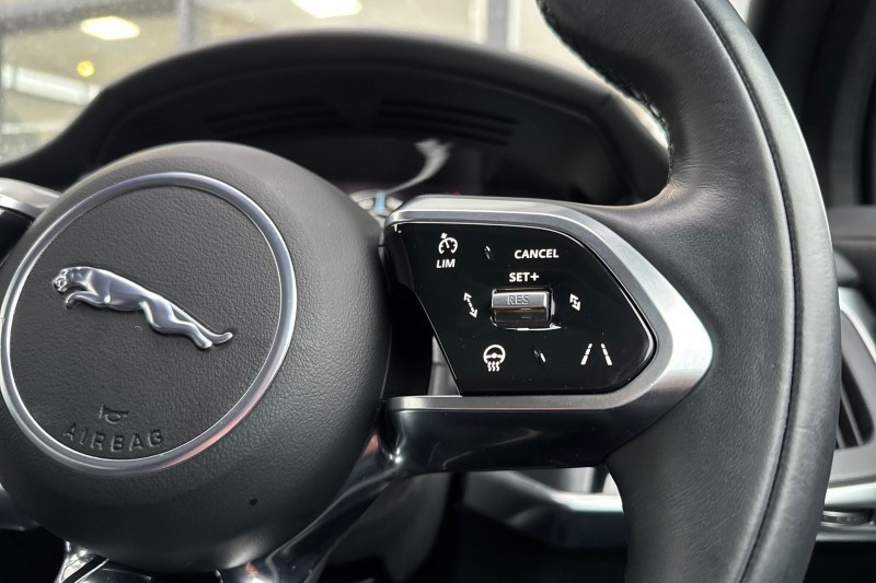 2021 (71) JAGUAR I-PACE 294kW EV400 HSE Black 90kWh 5dr Auto 11kW Charger 5040214