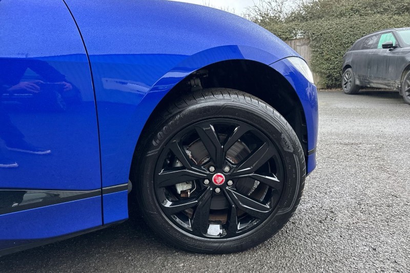 2021 (71) JAGUAR I-PACE 294kW EV400 HSE Black 90kWh 5dr Auto 11kW Charger 5040237