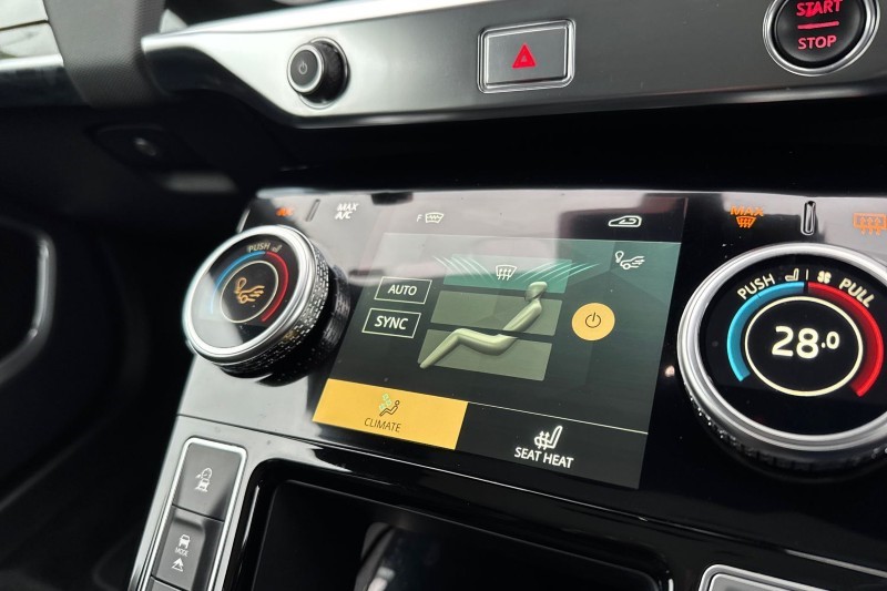 2021 (71) JAGUAR I-PACE 294kW EV400 HSE Black 90kWh 5dr Auto 11kW Charger 5040219