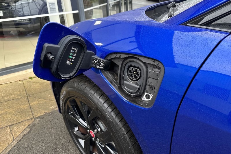 2021 (71) JAGUAR I-PACE 294kW EV400 HSE Black 90kWh 5dr Auto 11kW Charger 5040204