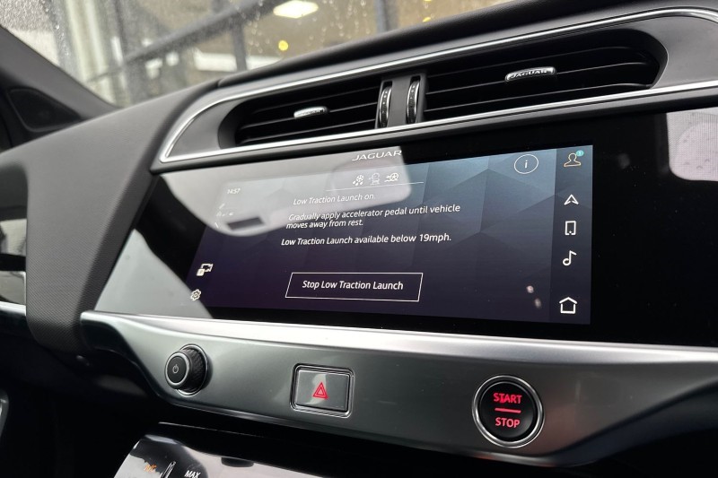 2021 (71) JAGUAR I-PACE 294kW EV400 HSE Black 90kWh 5dr Auto 11kW Charger 5040224