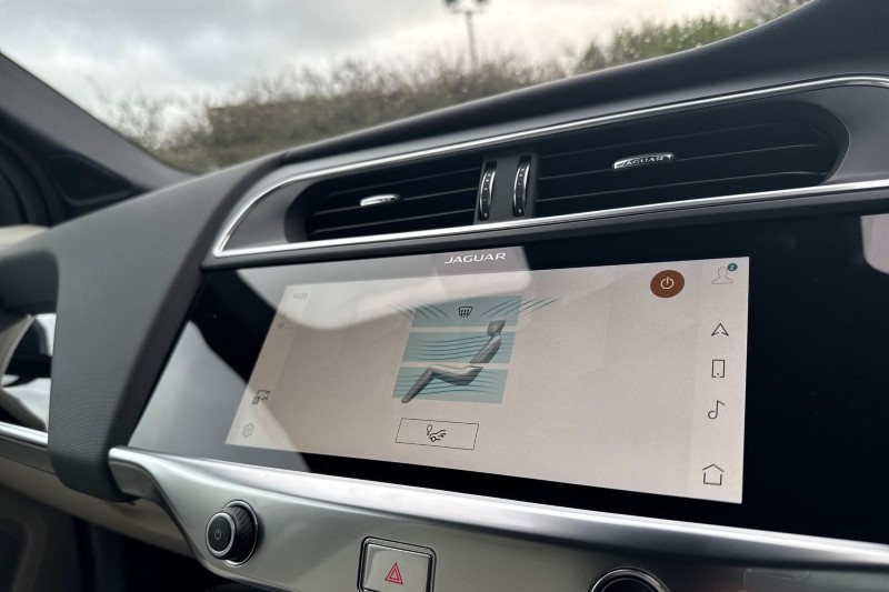 2022 (22) JAGUAR I-PACE 294kW EV400 Black 90kWh 5dr Auto [11kW Charger] 5042678