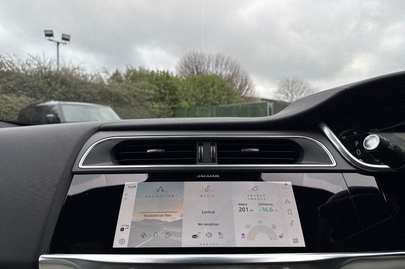 2022 (22) JAGUAR I-PACE 294kW EV400 Black 90kWh 5dr Auto [11kW Charger] 5042658