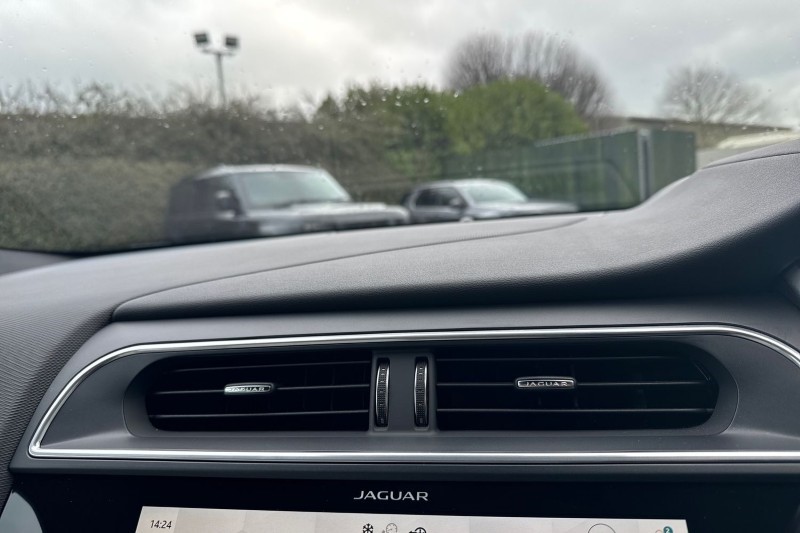 2022 (22) JAGUAR I-PACE 294kW EV400 Black 90kWh 5dr Auto [11kW Charger] 5042681