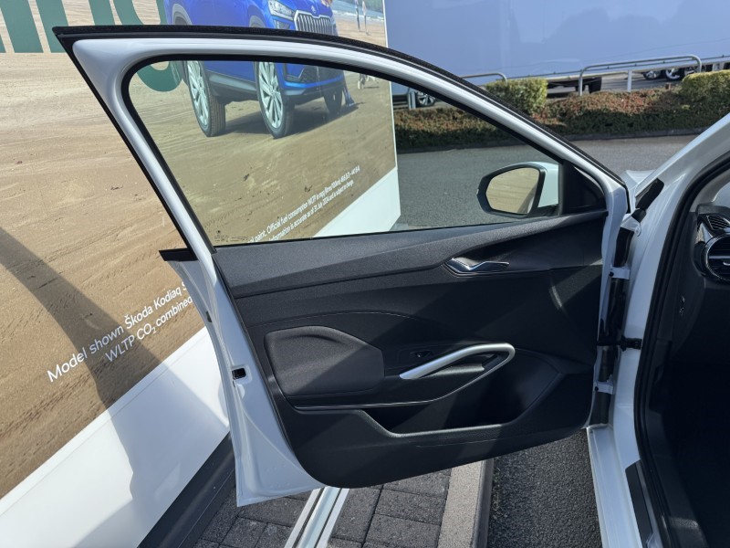 2024 (74) SKODA FABIA 1.0 TSI 116 SE L 5dr 4559727