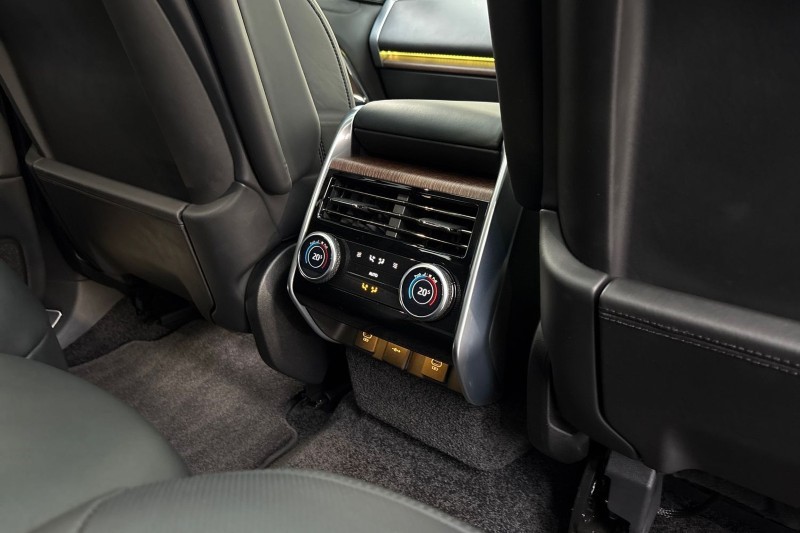 2024 (74) LAND ROVER RANGE ROVER 3.0 P550e Autobiography 4dr Auto 5025129