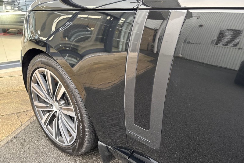 2024 (74) LAND ROVER RANGE ROVER 3.0 P550e Autobiography 4dr Auto 5025131