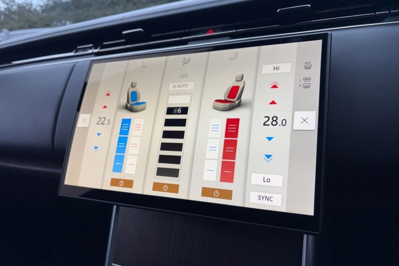 2024 (74) LAND ROVER RANGE ROVER 3.0 P550e Autobiography 4dr Auto 5025147