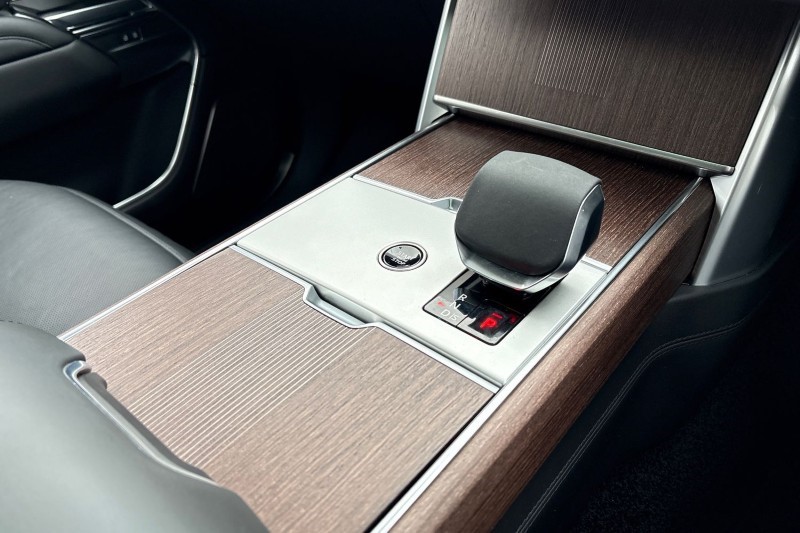 2024 (74) LAND ROVER RANGE ROVER 3.0 P550e Autobiography 4dr Auto 5025124