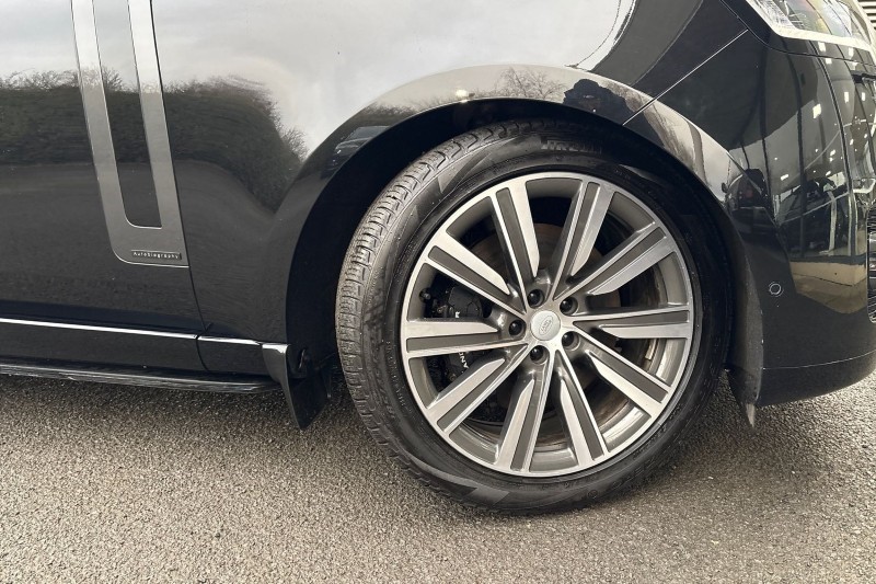 2024 (74) LAND ROVER RANGE ROVER 3.0 P550e Autobiography 4dr Auto 5025158