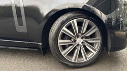 2024 (74) LAND ROVER RANGE ROVER 3.0 P550e Autobiography 4dr Auto 5025158