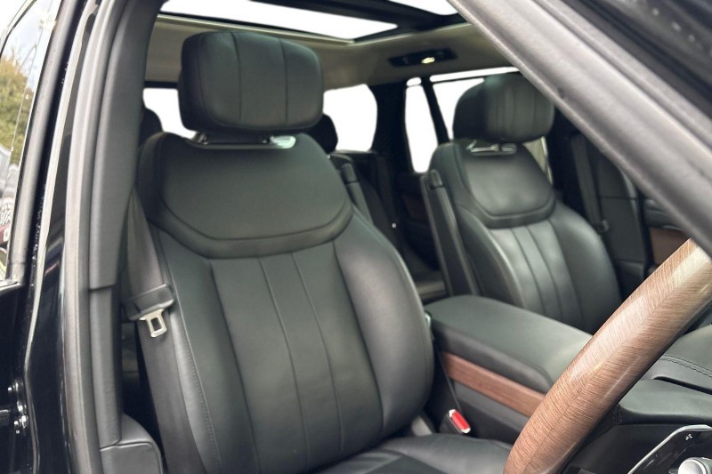 2024 (74) LAND ROVER RANGE ROVER 3.0 P550e Autobiography 4dr Auto 5025137