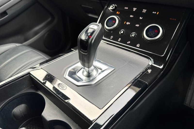 2022 (71) LAND ROVER RANGE ROVER EVOQUE 2.0 P250 R-Dynamic S 5dr Auto 5040555