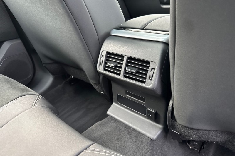 2022 (71) LAND ROVER RANGE ROVER VELAR 2.0 D200 5dr Auto 5043048