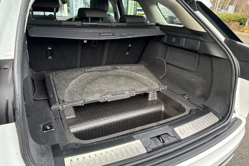 2022 (71) LAND ROVER RANGE ROVER VELAR 2.0 D200 5dr Auto 5043073