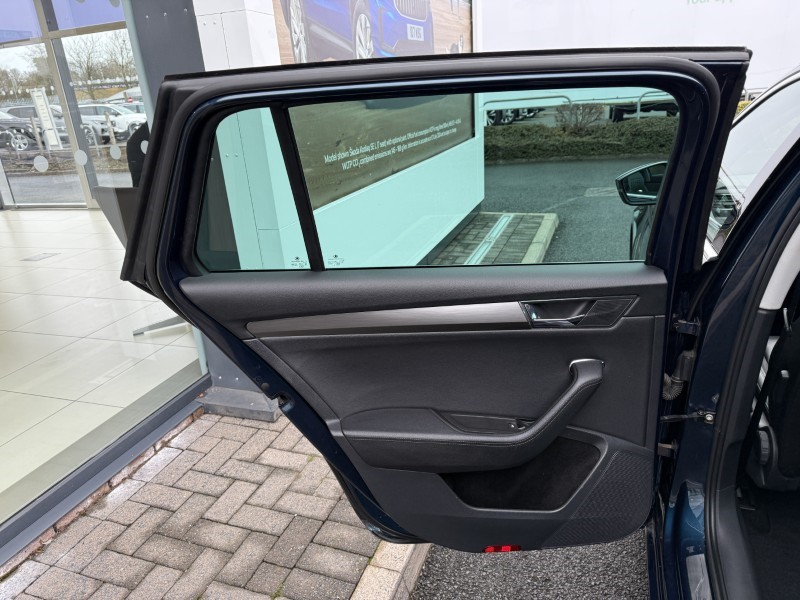 2020 (70) SKODA SUPERB 2.0 TDI CR SE L 5dr DSG 4888326