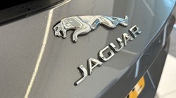 2021 (21) JAGUAR F-PACE 2.0 D200 R-Dynamic SE 5dr Auto AWD 3072024