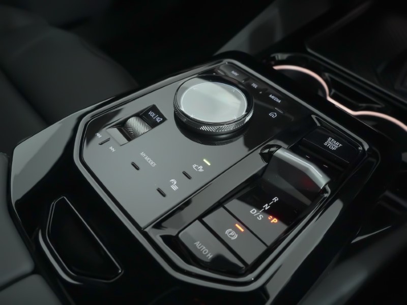  BMW 5 SERIES 550e xDrive M Sport Pro 4dr Auto [Tech PLUS/Comfort PLUS] 5164048