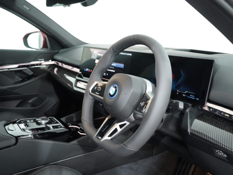  BMW 5 SERIES 550e xDrive M Sport Pro 4dr Auto [Tech PLUS/Comfort PLUS] 5164034