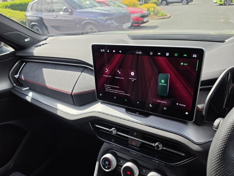 2025 (75) SKODA KODIAQ 2.0 TSI vRS 4X4 5dr DSG [7 Seat] 5283612