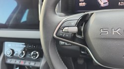 2025 (75) SKODA KAROQ 1.5 TSI SE L Edition 5dr 5624029