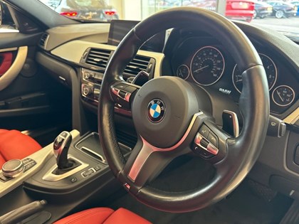 2017 (17) BMW 3 SERIES 330d xDrive M Sport 5dr Step Auto