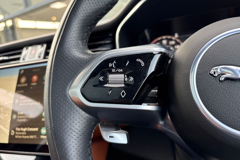 2021 (71) JAGUAR F-PACE 2.0 D200 R-Dynamic SE 5dr Auto AWD 5195714