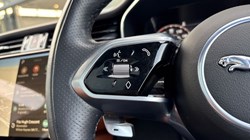 2021 (71) JAGUAR F-PACE 2.0 D200 R-Dynamic SE 5dr Auto AWD 5195714