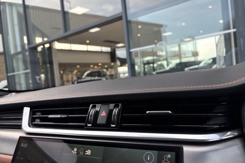 2021 (71) JAGUAR F-PACE 2.0 D200 R-Dynamic SE 5dr Auto AWD 5195723