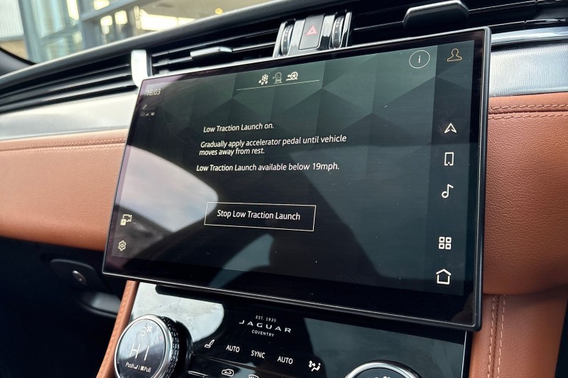 2021 (71) JAGUAR F-PACE 2.0 D200 R-Dynamic SE 5dr Auto AWD 5195725