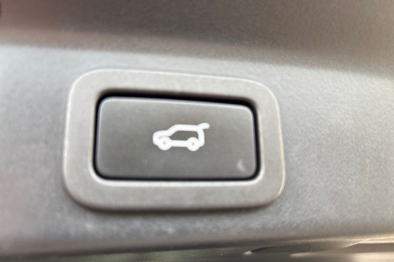 2021 (71) JAGUAR F-PACE 2.0 D200 R-Dynamic SE 5dr Auto AWD 5195729