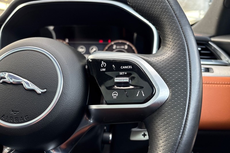 2021 (71) JAGUAR F-PACE 2.0 D200 R-Dynamic SE 5dr Auto AWD 5195715