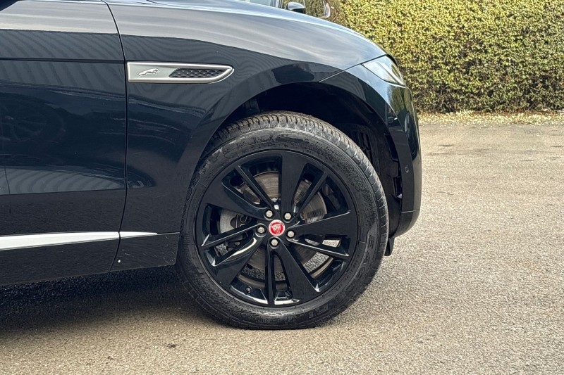 2021 (71) JAGUAR F-PACE 2.0 D200 R-Dynamic SE 5dr Auto AWD 5195738