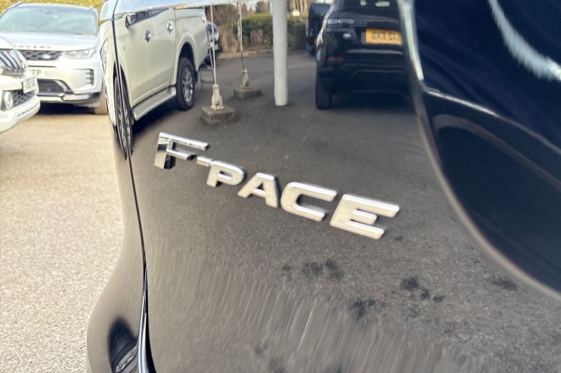 2021 (71) JAGUAR F-PACE 2.0 D200 R-Dynamic SE 5dr Auto AWD 5195735