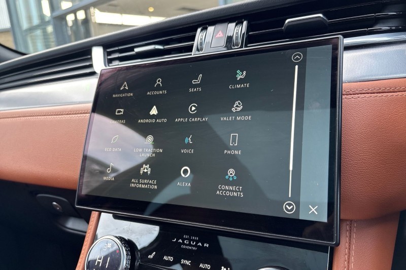 2021 (71) JAGUAR F-PACE 2.0 D200 R-Dynamic SE 5dr Auto AWD 5195719