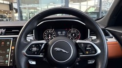 2021 (71) JAGUAR F-PACE 2.0 D200 R-Dynamic SE 5dr Auto AWD 5195713