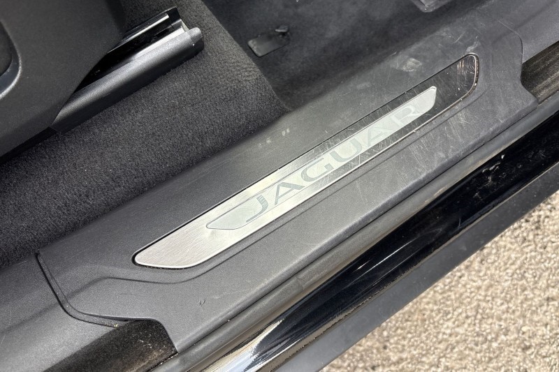 2021 (71) JAGUAR F-PACE 2.0 D200 R-Dynamic SE 5dr Auto AWD 5195727