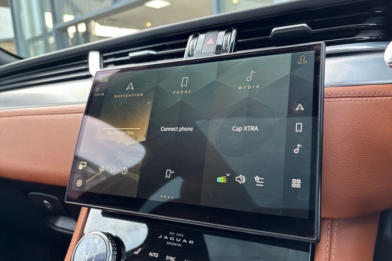 2021 (71) JAGUAR F-PACE 2.0 D200 R-Dynamic SE 5dr Auto AWD 5195716