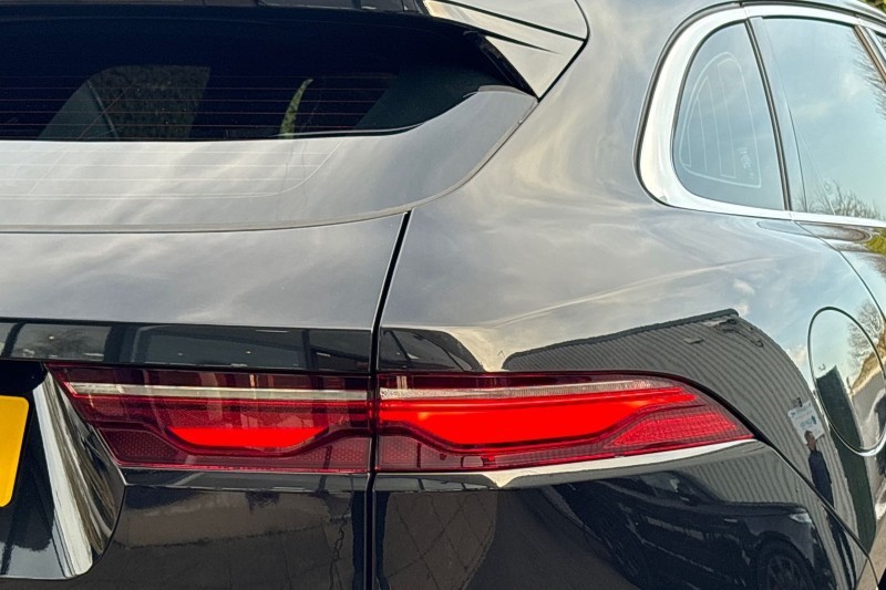 2021 (71) JAGUAR F-PACE 2.0 D200 R-Dynamic SE 5dr Auto AWD 5195736