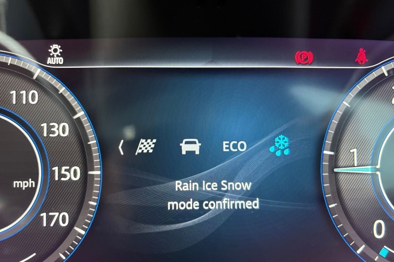 2021 (71) JAGUAR F-PACE 2.0 D200 R-Dynamic SE 5dr Auto AWD 5195721