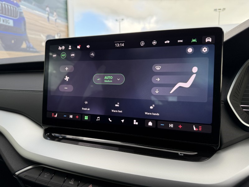 2025 (74) SKODA OCTAVIA 2.0 TDI 150 SE Technology 5dr DSG 4719424